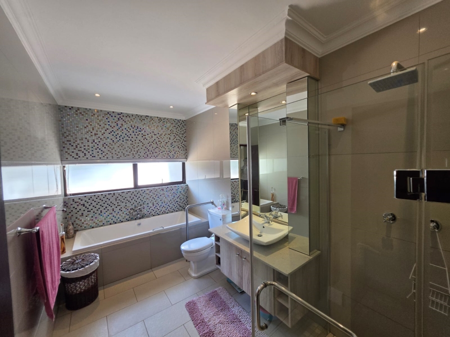 4 Bedroom Property for Sale in Woodland Hills Free State